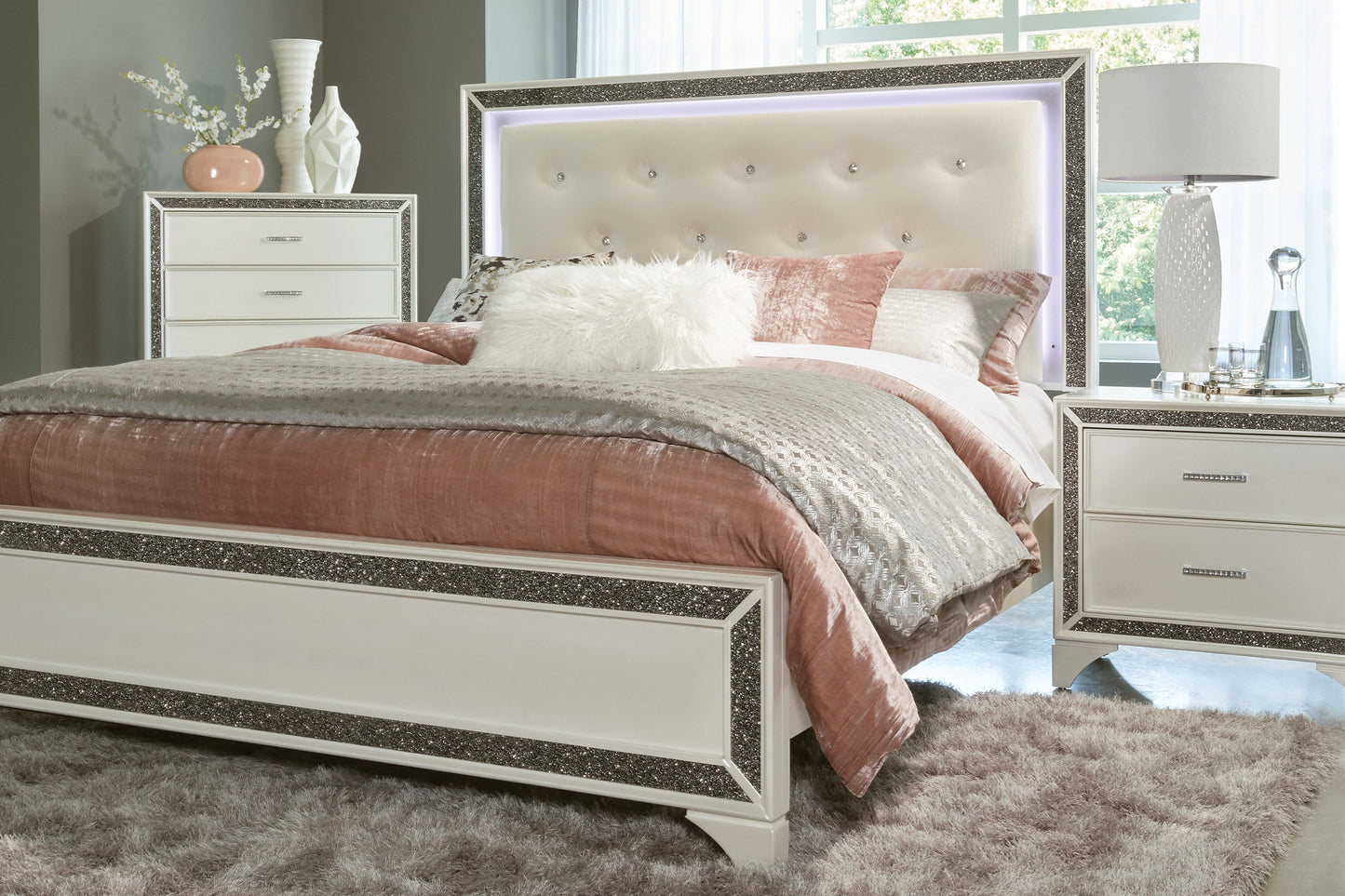 Salon White Queen LED Upholstered Panel Bed - SET | 1572W-1 | 1572W-2 | 1572W-3 - Luna Furniture - Dallas Store