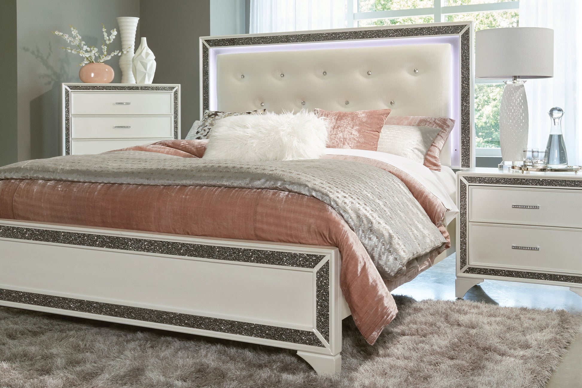 Salon White Queen LED Upholstered Panel Bed - SET | 1572W-1 | 1572W-2 | 1572W-3 - Luna Furniture - Dallas Store