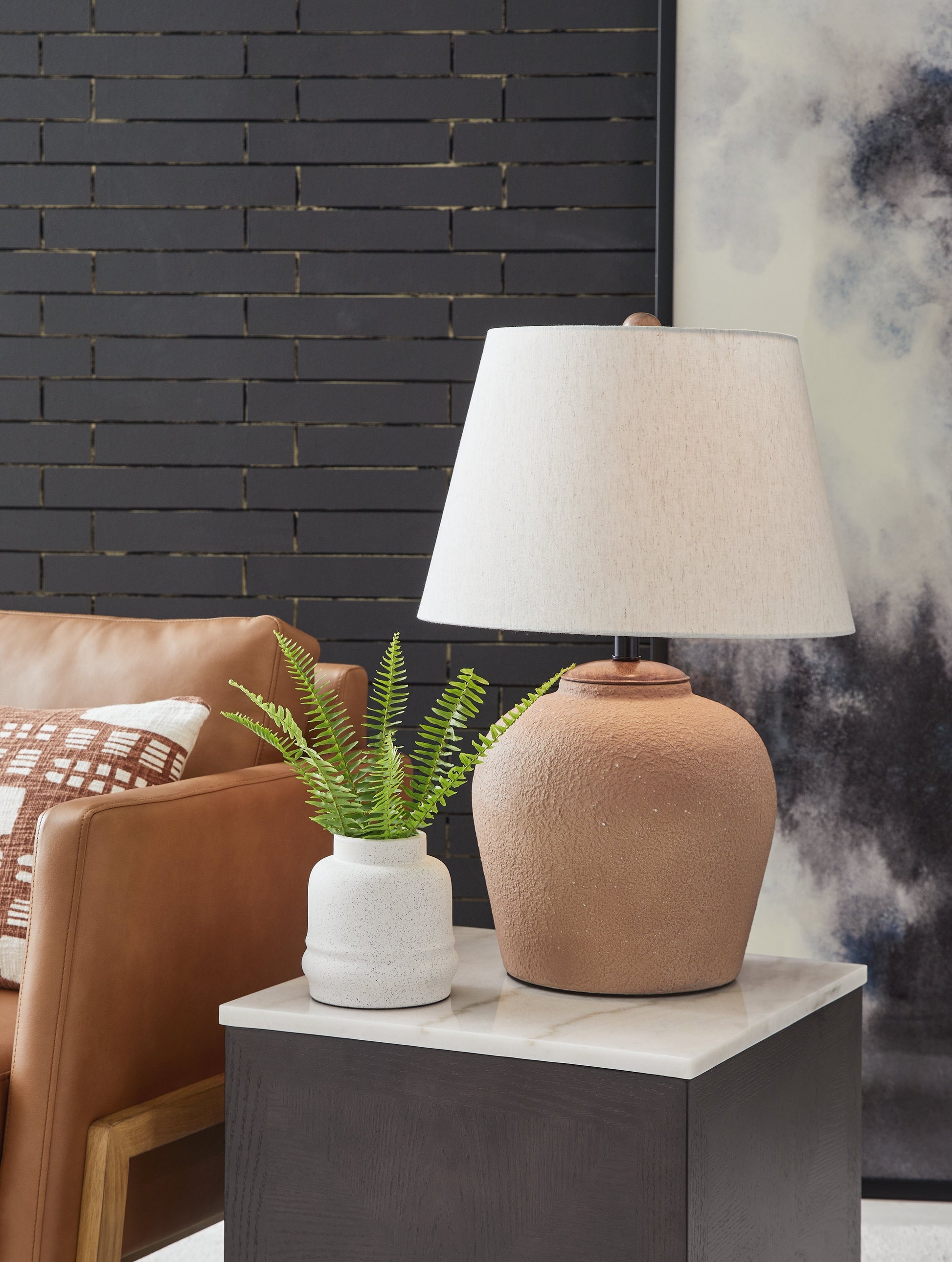 Scantor Rust Table Lamp - L207464 - Luna Furniture - Dallas Store