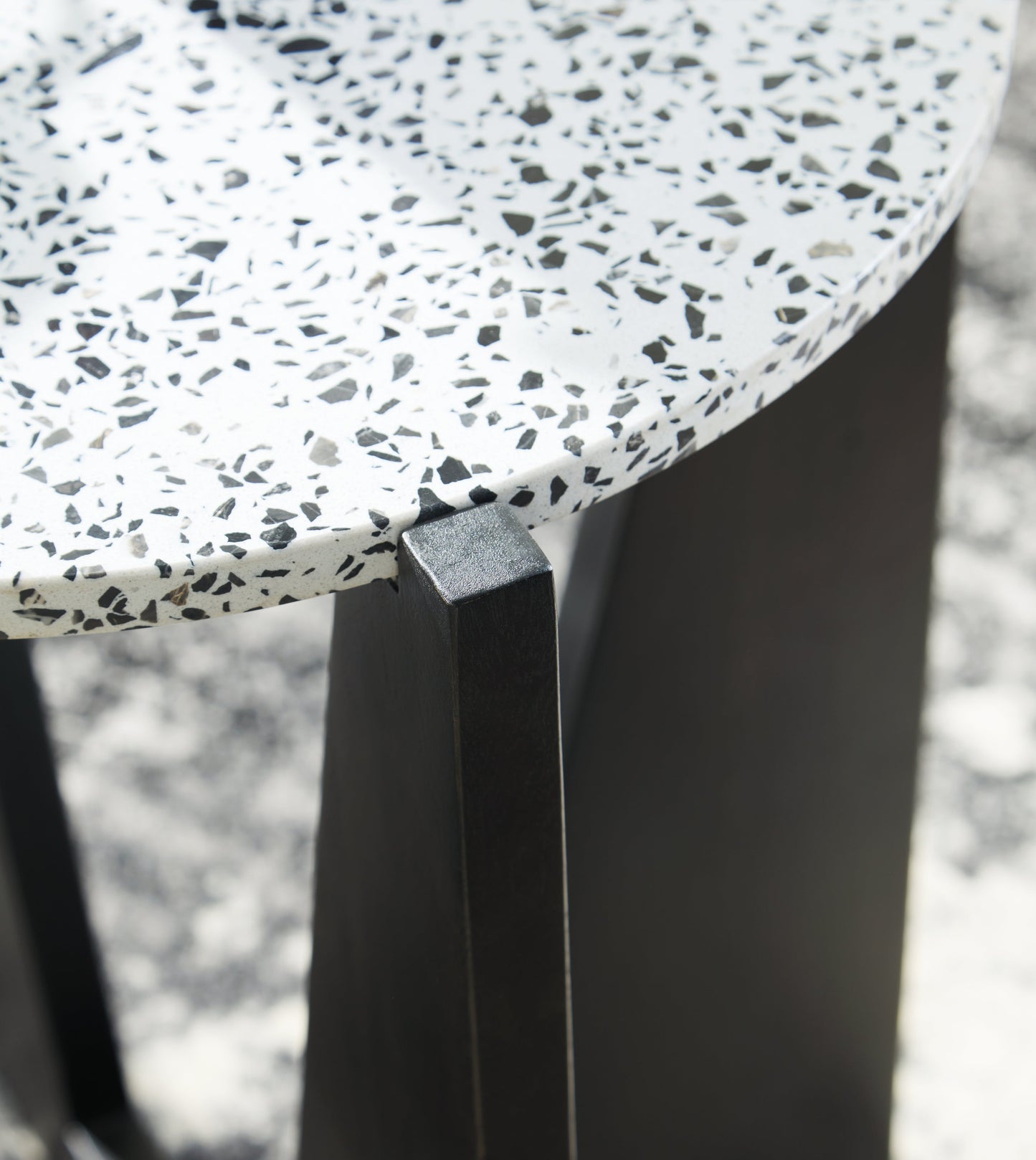 Tellrich Black/White Accent Table - A4000616 - Luna Furniture - Dallas Store