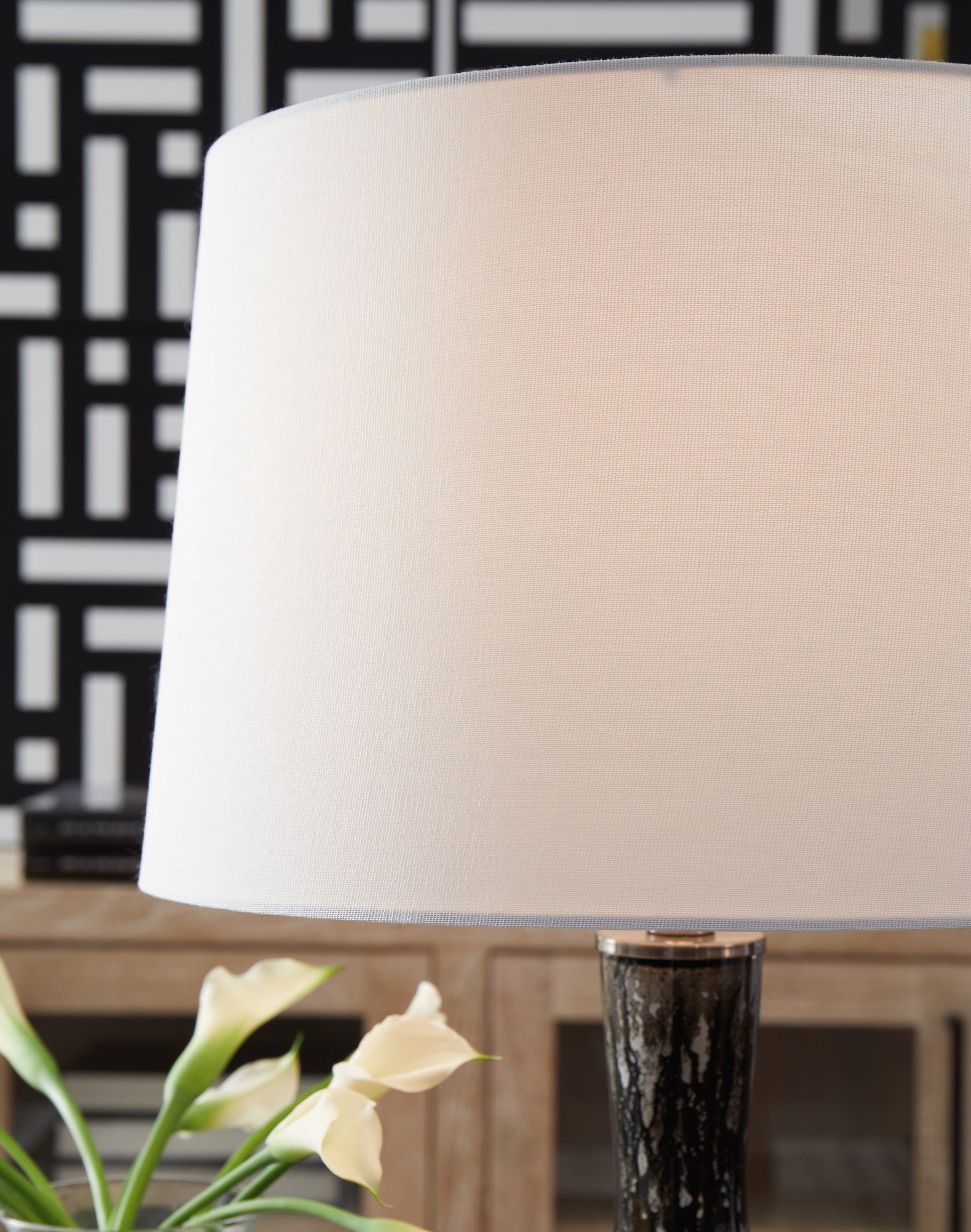 Tenslow Antique Black Table Lamp - L430844 - Luna Furniture - Dallas Store