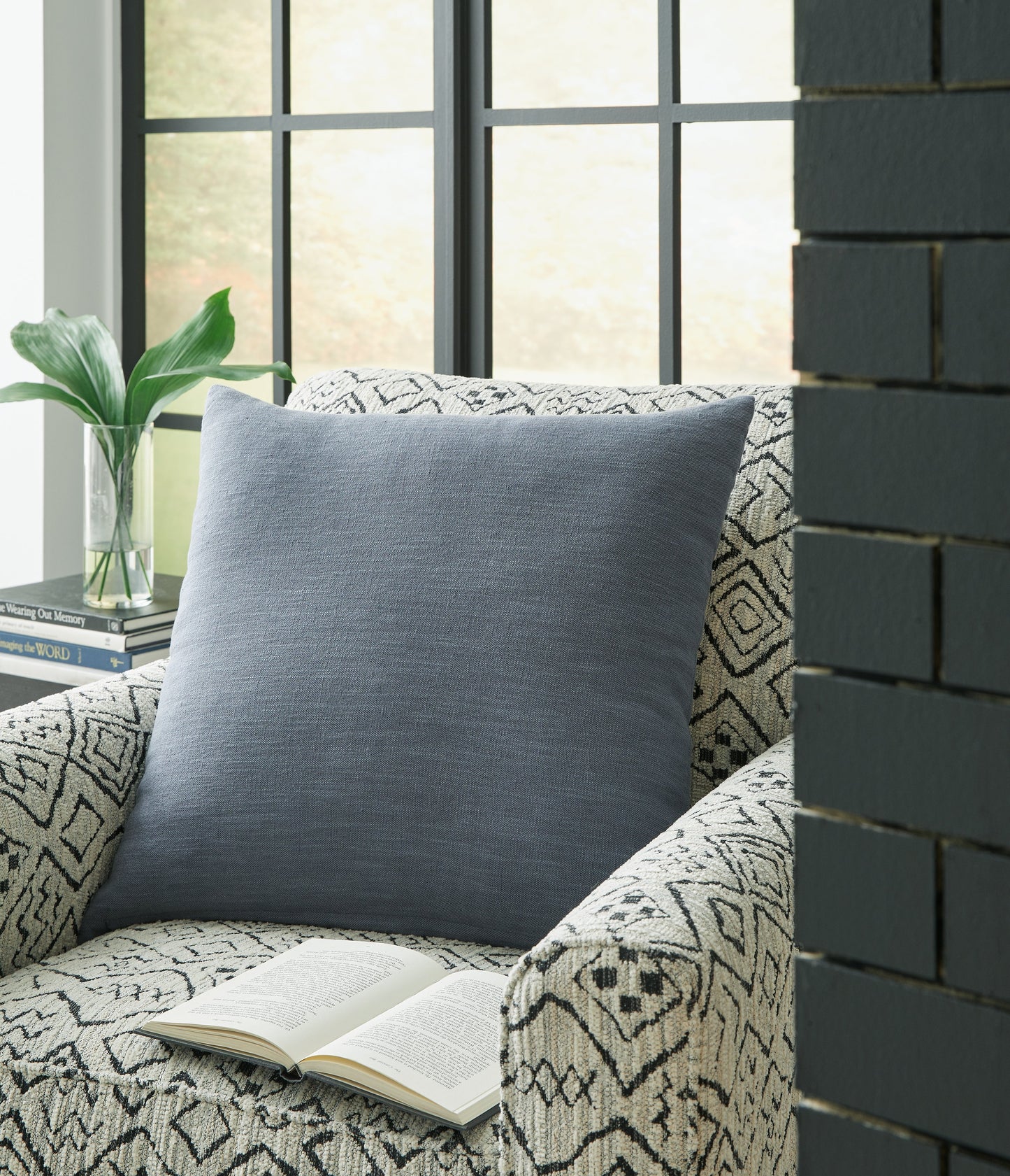 Thaneville Blue Pillow (Set of 4) - A1001041 - Luna Furniture - Dallas Store