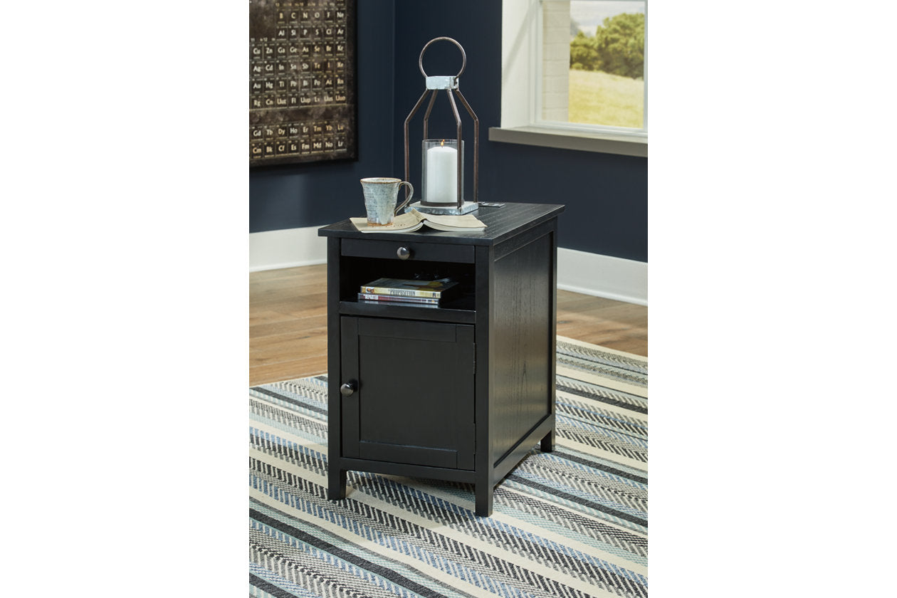 Treytown Black Chairside End Table - T300-617 - Luna Furniture - Dallas Store