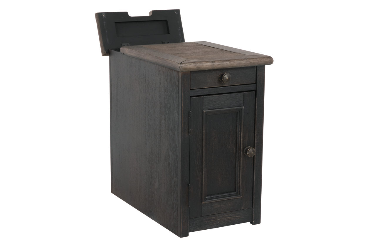 Tyler Creek Grayish Brown/Black Chairside End Table with USB Ports & Outlets - T736-7 - Luna Furniture - Dallas Store