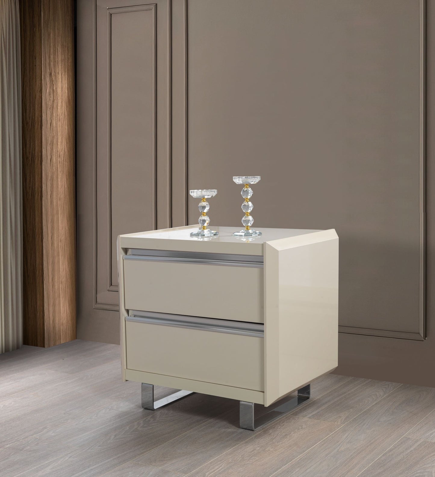 Viola Cream High Gloss Lacquer 4-Piece Queen Bedroom Set - VIOLABEDROOM-4PCQ - Luna Furniture - Dallas Store