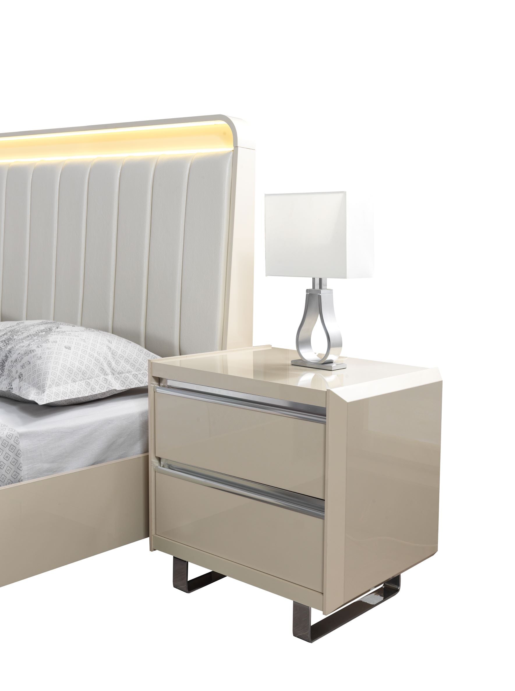 Viola Cream High Gloss Lacquer 4-Piece Queen Bedroom Set - VIOLABEDROOM-4PCQ - Luna Furniture - Dallas Store