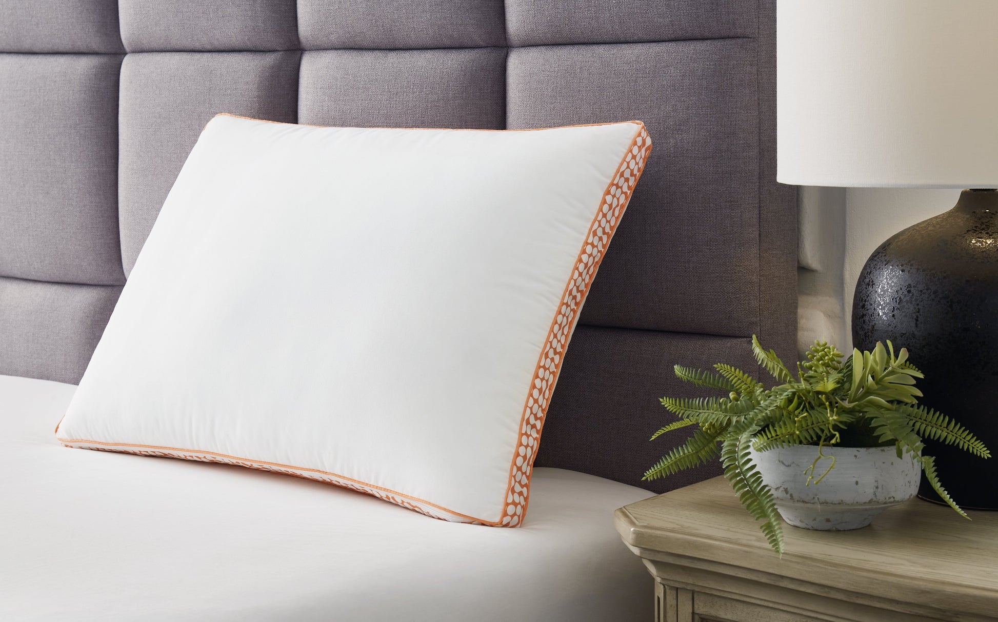 White/Orange 3-in-1 Pillow, Set of 6 - M52112 - Luna Furniture - Dallas Store
