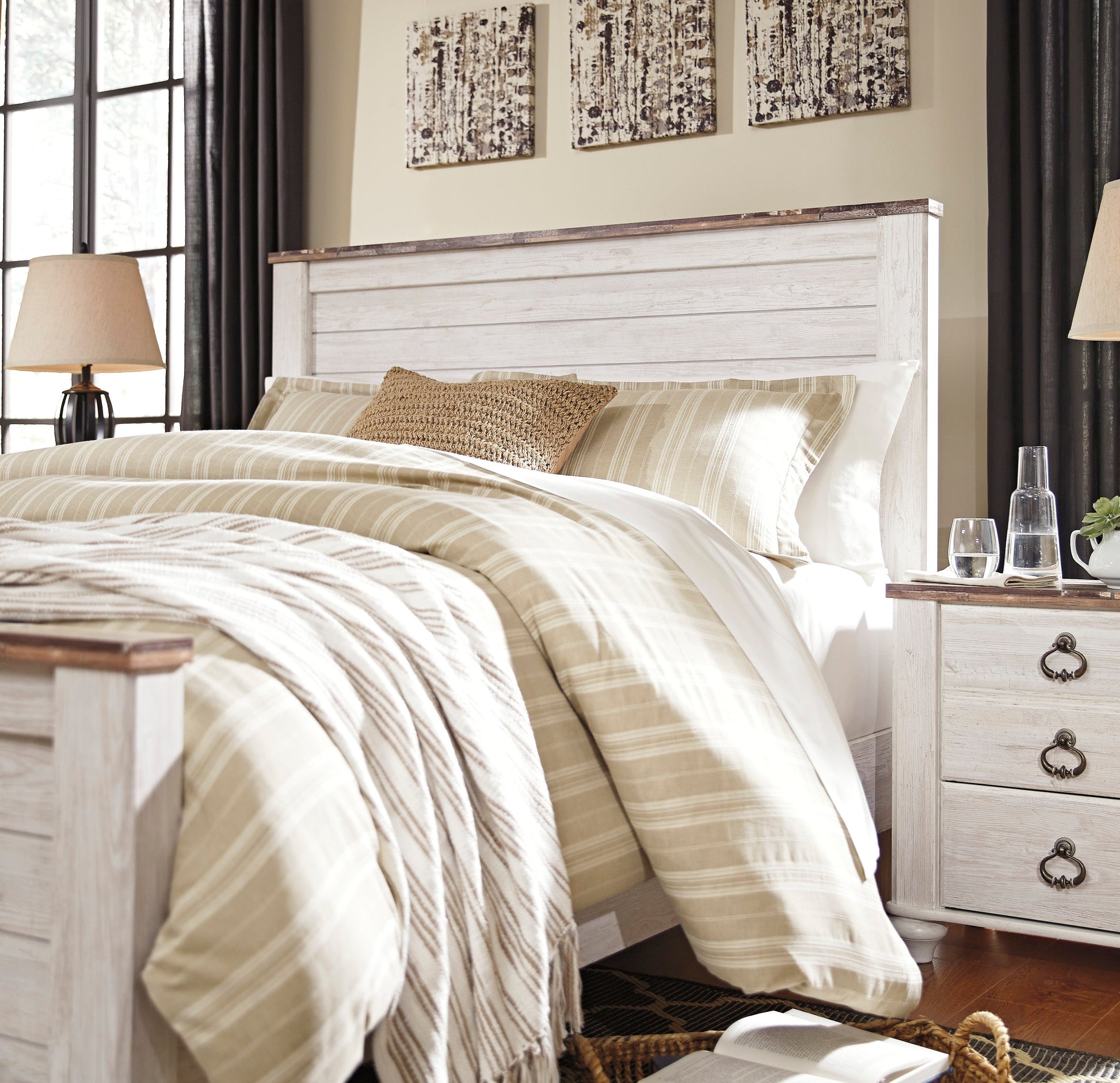 Willowton Whitewash Panel Bedroom Set - SET | B267-54 | B267-57 | B267-98 | B267-92 | B267-46 - Luna Furniture - Dallas Store