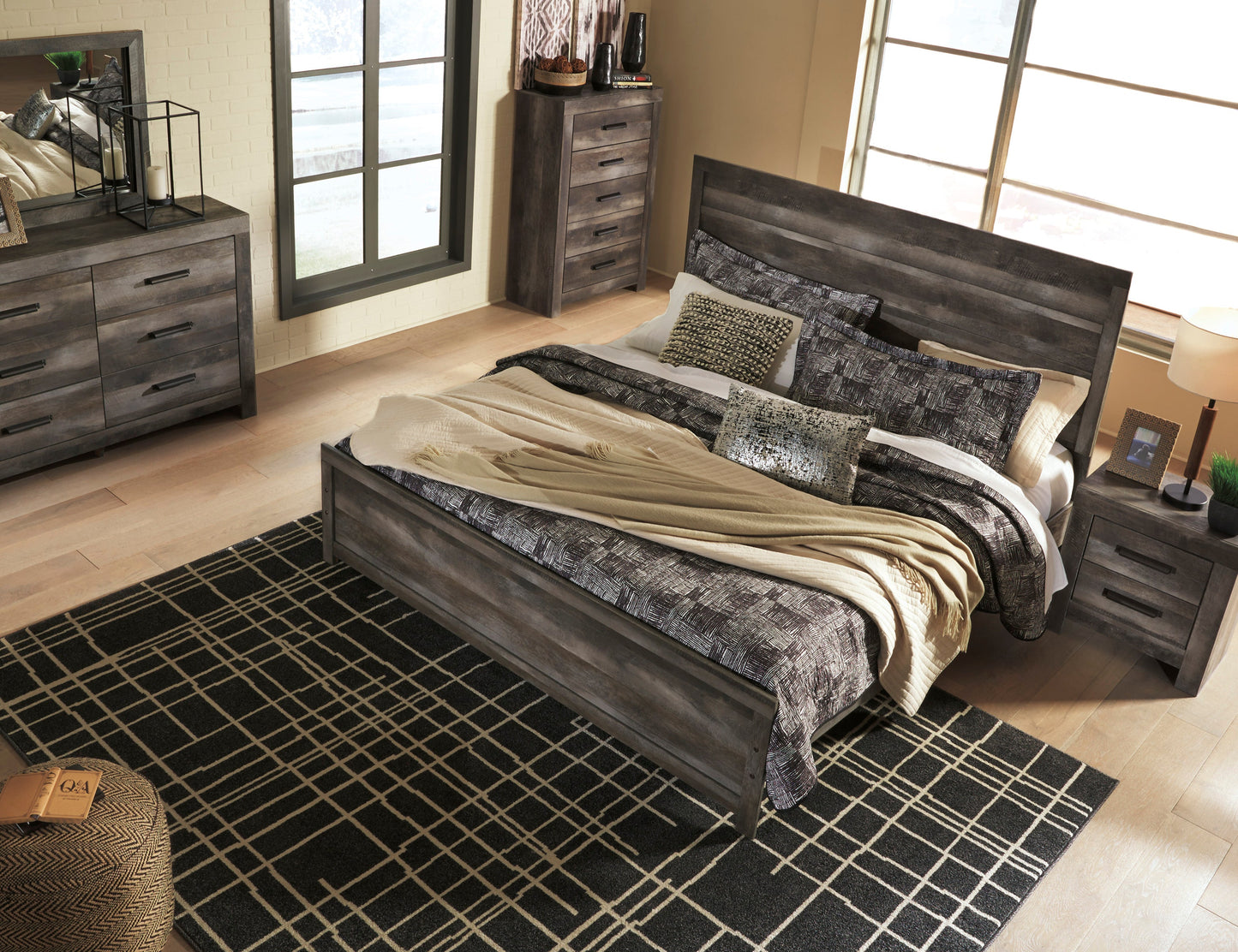 Wynnlow Gray Panel Bedroom Set - SET | B440-72 | B440-97 | B440-31 | B440-36 | B440-92 | B440-46 - Luna Furniture - Dallas Store