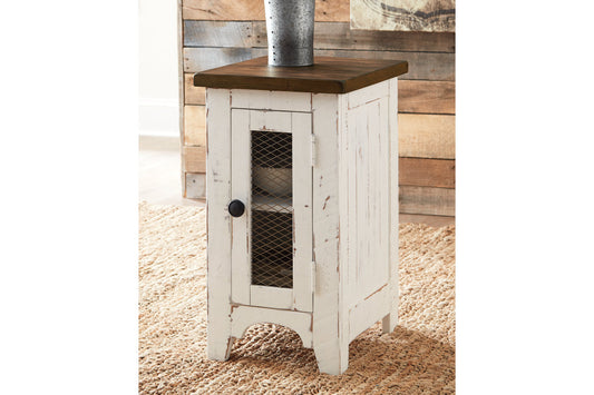 Wystfield White/Brown Chairside End Table - T459-7 - Luna Furniture - Dallas Store