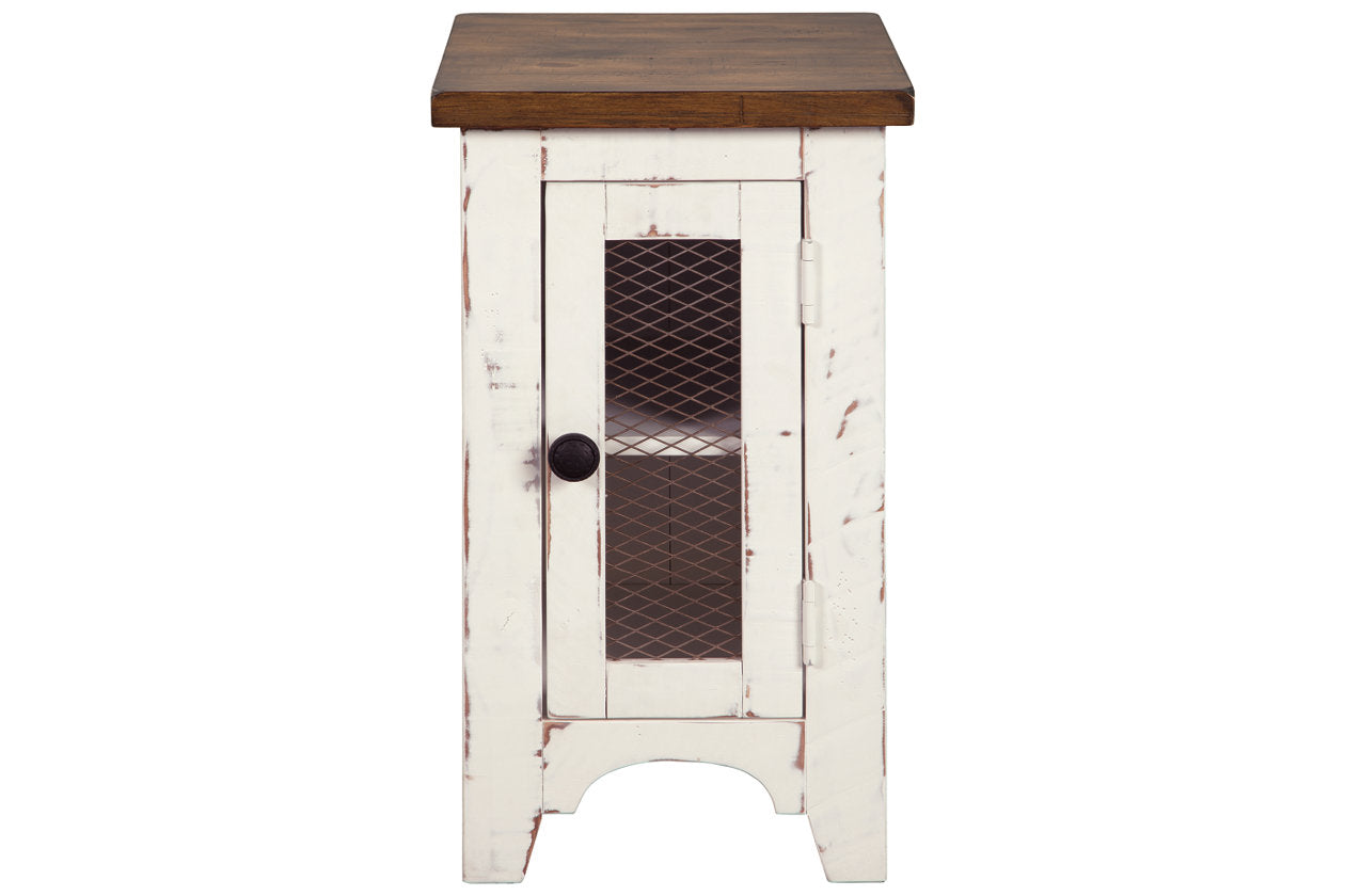 Wystfield White/Brown Chairside End Table - T459-7 - Luna Furniture - Dallas Store